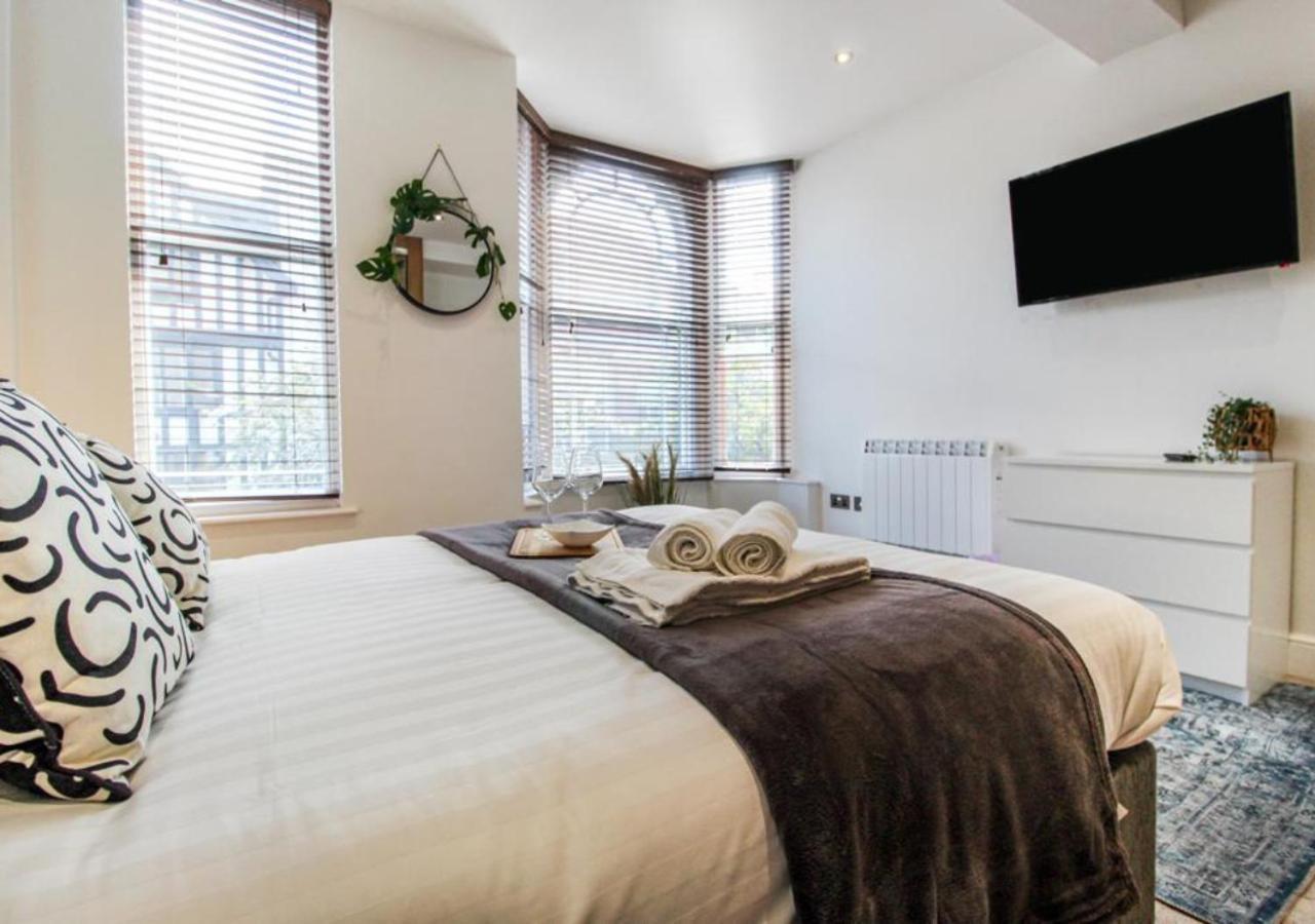 Appartamento Beautiful Three Bed Flat In Centre *